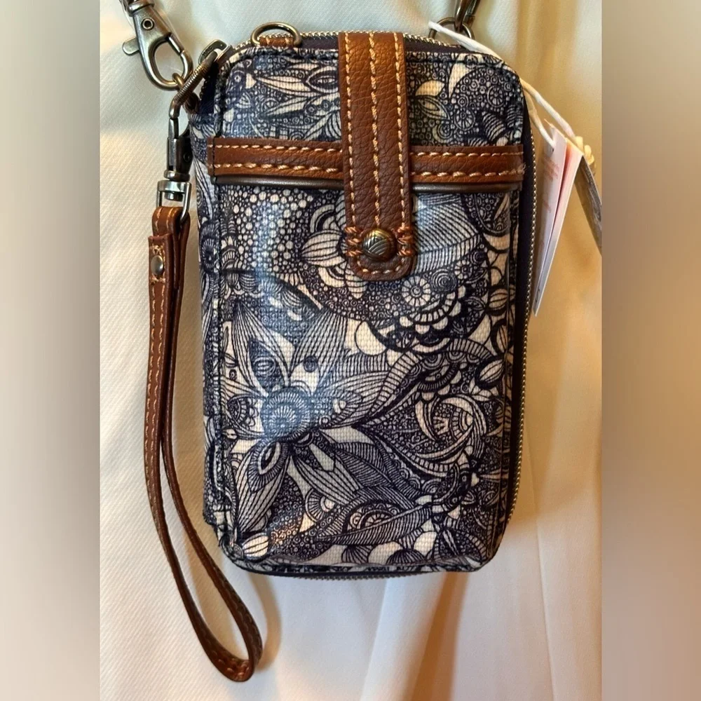NWT Sakroots Spirit Desert Smartphone Wristlet Blue Paisley Crossbody Strap Inc